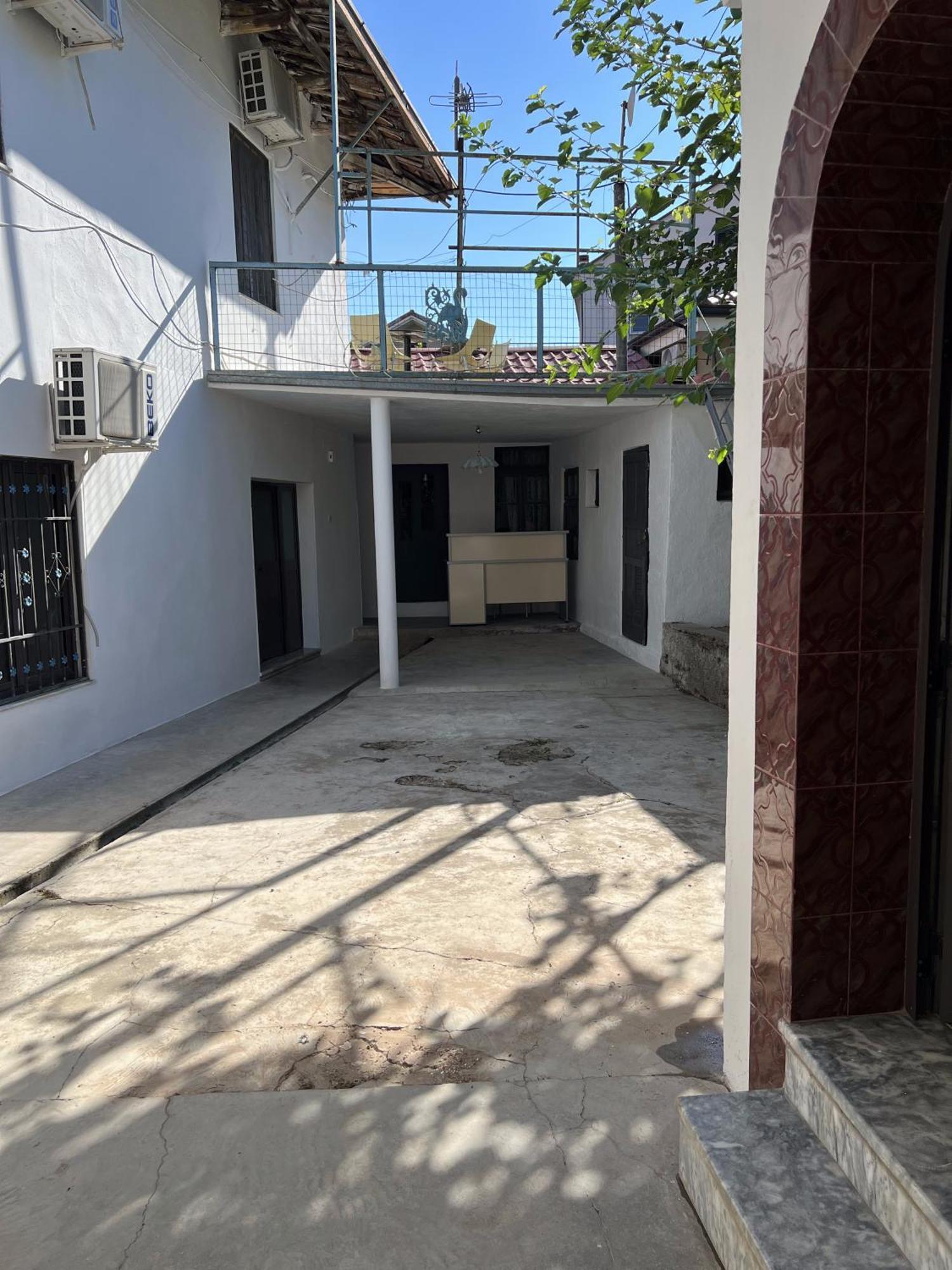 Onetwosleep Guesthouse Shkodër Buitenkant foto